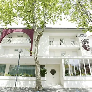 Le Lune Hotel